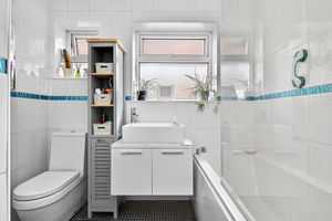 Photo 24- click for photo gallery